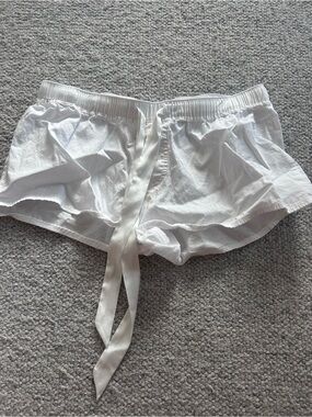 Brandy Melville White Elastic Waist Shorts